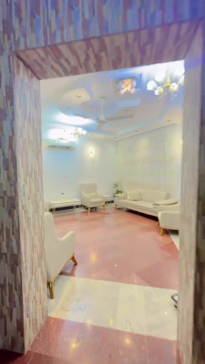 السلام عليكم
بيت للبيع🏠🏠🏠🔥✨
زراعي سند25 محول بالطابو سند مفروز
مساحه 250
عرض الشارع8 امتار
واجهه11
نزال23
بناء 200
حديقه وكراج50
طابق اول يتضمن مطبخ حار وبارد وصاله كبيره وهول كبير و2 غرف نوم ومجمع حمامات و3 مناور 
طابق ثاني 2 غرف نوم كبيره هول كبير ومجمع حمامات وسطح اولي ومخزن وسطح اولي 
وسطح ثانوي 
🔥🔥العنوان بغداد الكريعات شارع ميثم الحداد 
يبعد عن الشارع العام 13 بيت 
السعر600 مليون قابل للتفاوض 🏘️
للاستفسار الاتصال على الرقم ***********
