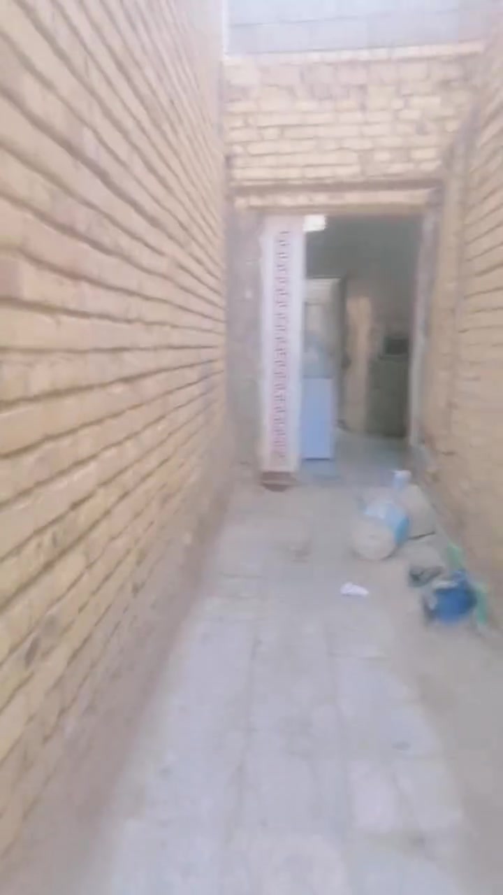سلام عليكم بيت مساحة ١٠٠ متر في ام الهوش نزلت ابو مهدي المهندس.. الاستفسار ***********
متواجد واتساب..... طابقين البيت
