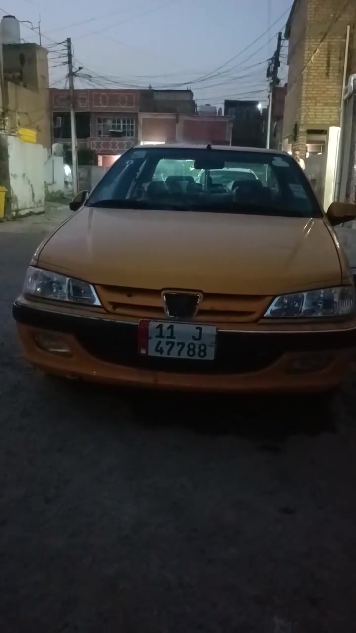 سلام عليكم بيجو بارص 2015 ابيع سياره هذا موجد كدامك سنويه  يوم 22بشهر هذا تسقط سياره صاطره بيعك كوم حديد 25ورقه رقم تلفون هذا *********** اعيد واكرر ابيع هذا موجد لا تخابرني وتكلي بيها هيج او هيج
