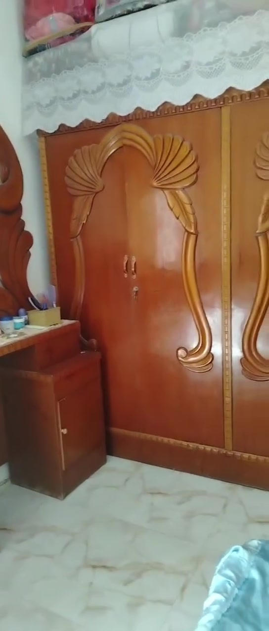 سلام عليكم اخوان غرفه للبيع مكان الغرفة بالفلاحيه قرب المستوصف الاستفسار عل رقم اني مكلف بالنشر ما متواجد بالفيس الاتصال عل رقم ***********
