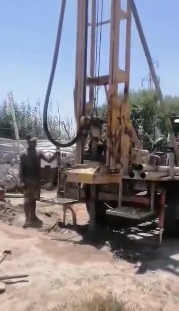 حفر لابار الارتوازيه والمهولات وتعبيرات الشارع كافت محفضات العراق بسعار مناسبه ***********
