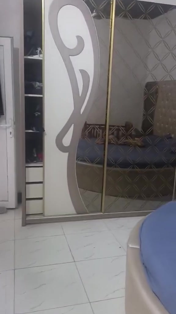 غراض للبيع مستعمله نضيفه اي ضرر ماكو اي استفسار اتصل بنا على الارقام ***********

