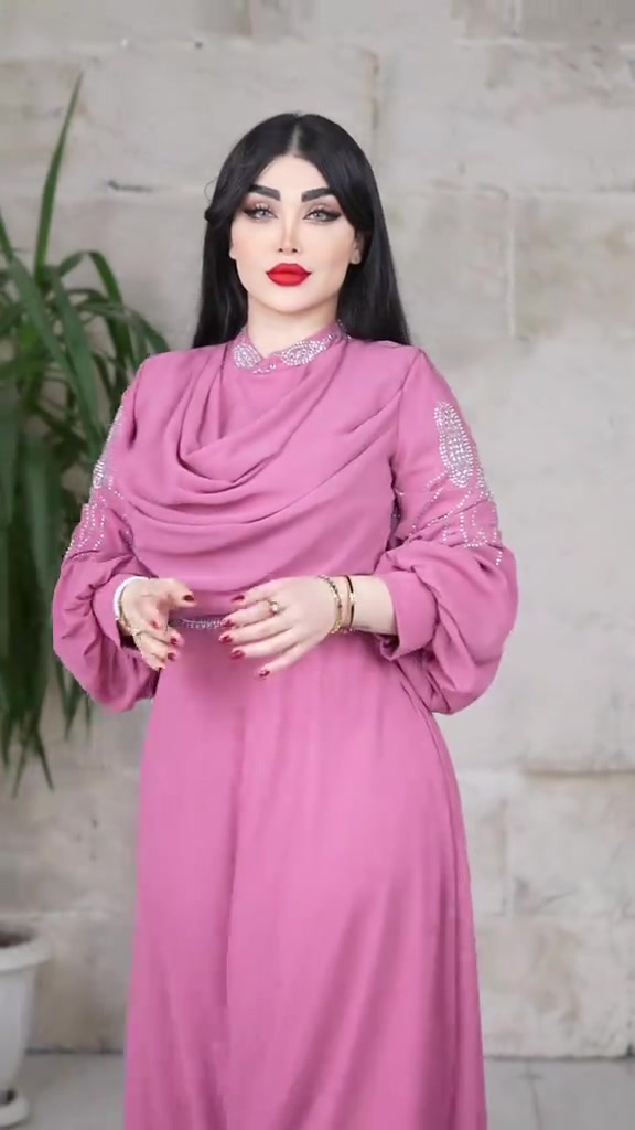 ✨ لمسة جديدة تليق بذوقكم 🤍 تصميمنا وتصويرنا الخاص 📷⚜️ تفاصيل أنيقة وجمال يكمّل إطلالتكم ✨ 📲 للحجز والاستفسار عبر واتساب: *********** 🛡️ الكم حق الفحص عند الاستلام بوجود المندوب 📏 جميع القياسات متوفرة الخاصة والاعتيادية 🫶🏻 🚚 التوصيل لجميع المحافظات ٥ الف#تيك_توك #الشعب_الصيني_ماله_حل😂😂 #fypシ #fypシ゚viral🖤tiktok #فساتين_سهره 
