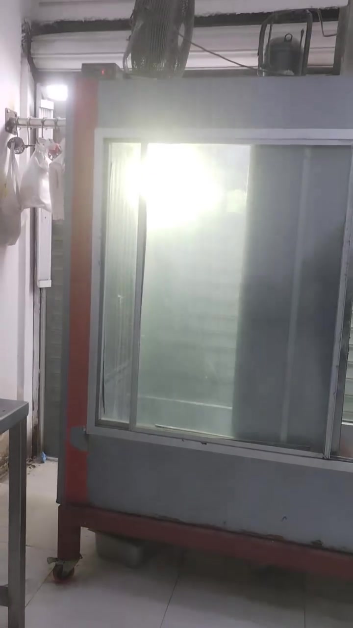 للبيع براد كناره مترتين براد تركي درجه اولاا  الأستفسار ***********
