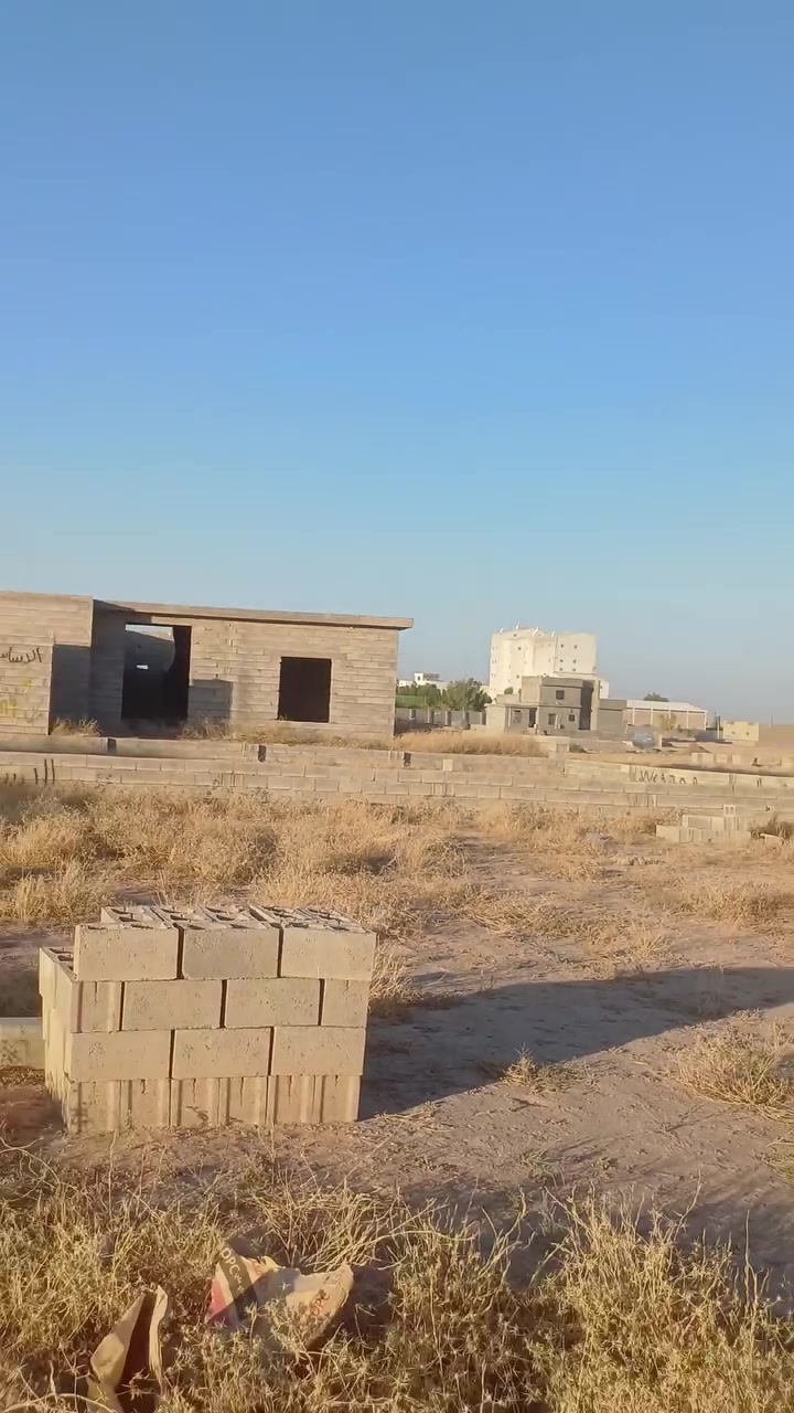 ٧٠٠م • آخر قطعة • أمام جامعة النبراس