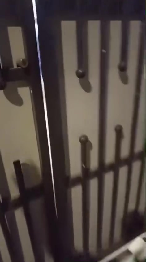 ⭕️سلام عليكم يتوفر دار للأيجار🏠المشراك مكونات الدار من غرف منام عدد2🚪استقبال ضيوف🛋️صاله🖼️مطبخ🪔حمامات🛁🚿يكون سعر الأجار 750
***********
