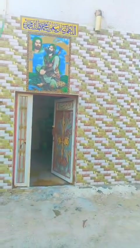 السلام عليكم بيت للبيع العنوان كرمه علي منطقه الطيف قرب المدارس البناء بلوك السقف عكاده المساحه 170 متر البيت طابقين الطابق الاول كراج مع دوانيه وهول وغرفه ومطبخ وصحيات والطابق الثاني غرفه وصاله كبيره مع ستاره وصطح كبير السعر 70 وبي مجال بسيط للاستفسار ***********
