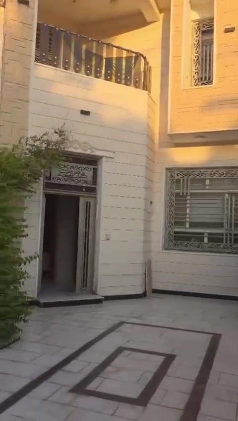 للبيع بمنطقه البوبيات عمود ٤٤ المساحه ٣٠٠ متر سند ٢٥ حتى لو مراوس بكاع دونم اونص للاستفسار اكثر ***********

