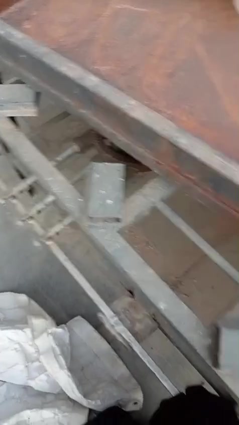 طباخ وحمايه وجدوره وصواني ام العراوي العنوان الديوانيه حي الامين ***********
