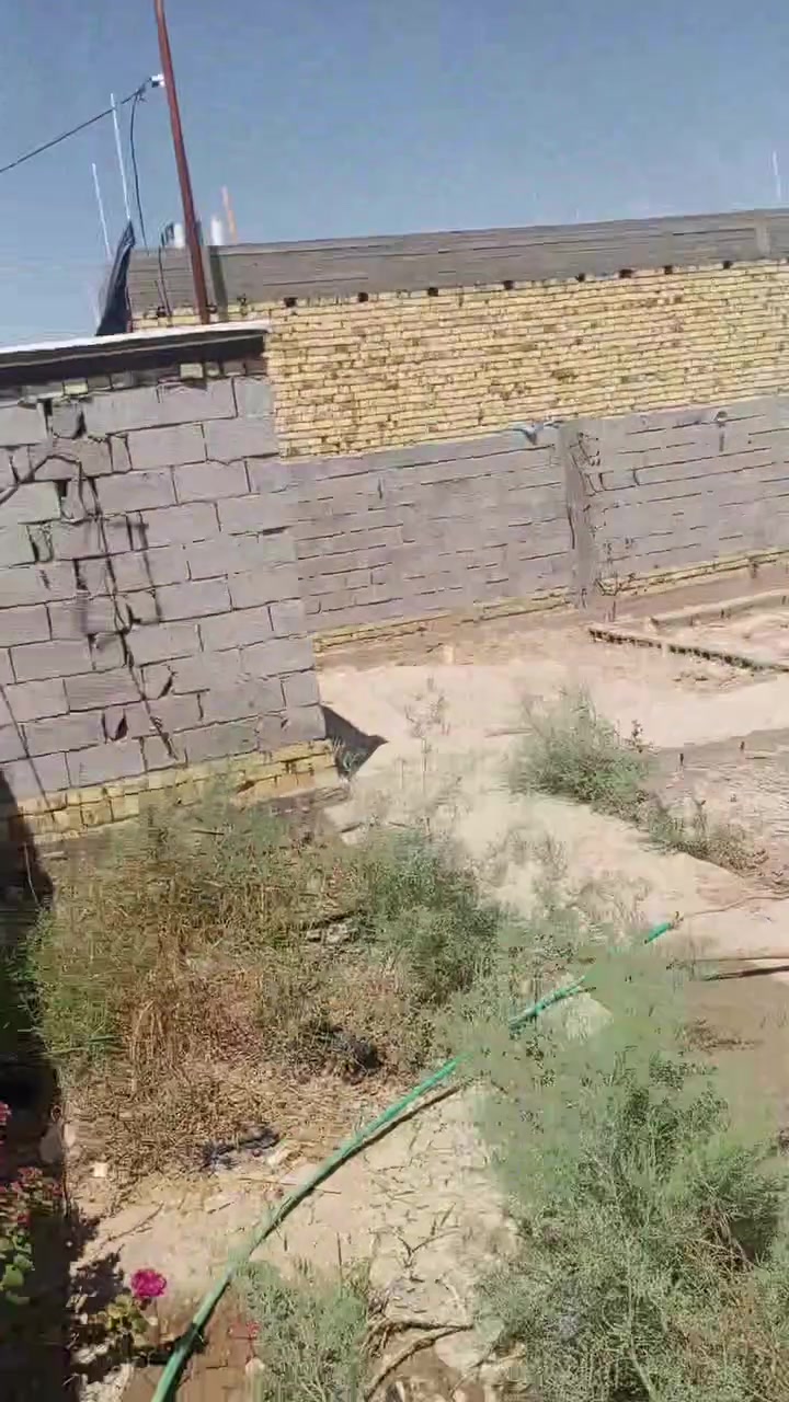 قطعة للبيع زراعي منطقة سميلات مساحة 230م على شارع تبليط كافت خدمات الإتصال ***********
