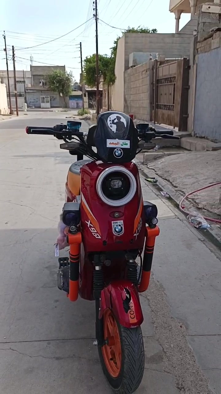 دراجه شحن x900 السعر 300وبي مجال 
بلوتوث اشارات بك ليوره دبل اشاره صندوق كبير نشرات 5بطاريات بس شنو عيبه بطاريتين منفوخ