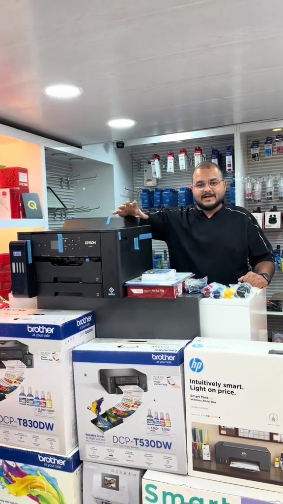 🔥 عرض الطابعة الخارقة Epson L11160 🔥 910,000 فقط 🤩 مو بس طابعة! 😍 العرض يشمل الطابعة + كامل ملحقات الكارتونة + هدايا مميزة 🎁 🎁 الهدايا: 📸 ورق صور ألترا 6×4 ×Color 🖼️ ورق صور وجهين A4 ×Color 📸 ورق صور ألترا A4 ×Color 📄 بند ورق عادي A4 ‏🖨️ Epson EcoTank L11160 🔹 طباعة فقط — لا تحتوي على سكنر/استنساخ 🔹 طباعة حتى A3+ 🔹 السرعة: 25 صفحة/دقيقة ملون و32 صفحة/دقيقة أسود 🔹 دقة الطباعة: 4800 × 1200 DPI 🔹 طباعة أوتوماتيك وجهين 🔹 سعة الورق: 550 ورقة ‏🔹 Wi-Fi + Wi-Fi Direct + Ethernet + USB 🔹 أحبار Pigment بألوان 4 🛑 وجود خدمة الدفع بالأقساط لحاملي بطاقة ماستركارد الرافدين 💳 📍 زورونا: بغداد – شارع الصناعة – مقابل الجامعة التكنولوجية عمارة الرياش – بالقرب من شركة النبع 📞 المبيعات واتساب/موبايل: *********** 🔧 الصيانة واتساب/موبايل: *********** #عروض_طابعات #Epson #EpsonL11160 #طابعات #أفضل_سعر بغداد
