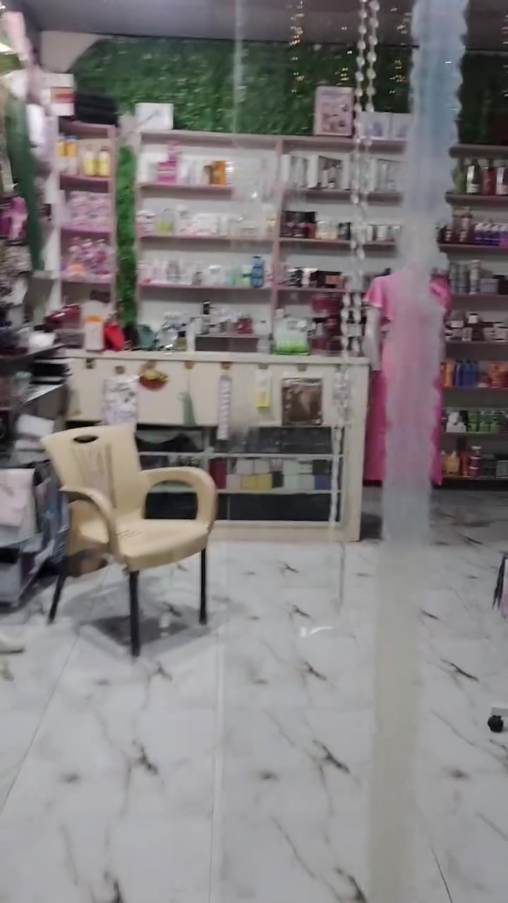 السلام عليكم كوزمتك البيع كامل اجارة رخيص ومناسب
***********
***********
