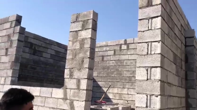 خلفه بناء طابوك بلوك فرمستون تطبيك ارضيات وعكاده ترميم تصعيد مواد شغل درجة اولى ***********

نص مكتوب في الصور:
- 🔥😮 الحجي @user2327321573716
- @user2327321573716