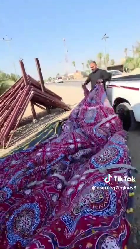 جادر للبيع
الطول 40  / العرض 9
عدد القطع 4
رقم الهاتف ***********

