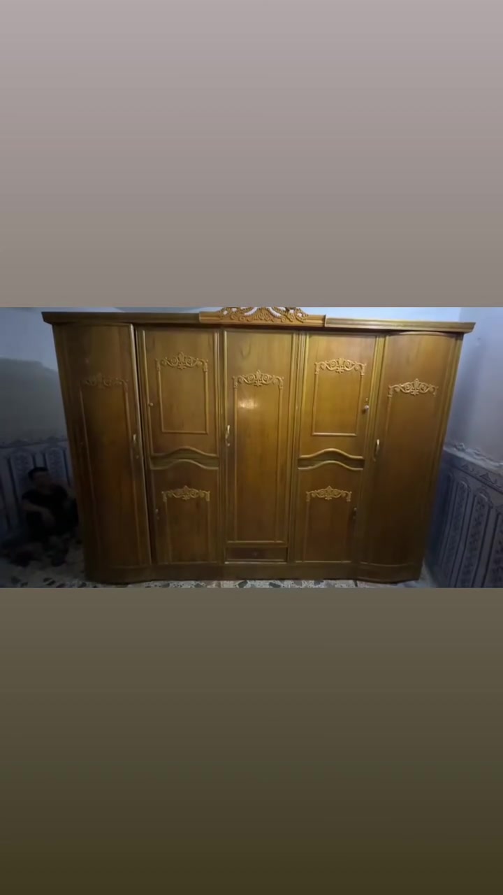 كناتير نضيفه للبيع
راسلني خاص او ***********

شعندك للبيع راسلني ابيعه الك وتدلل
