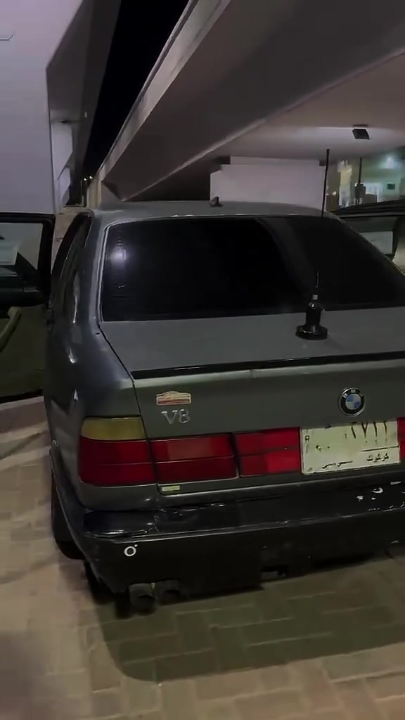بي إم 535 • موديل 1989 • رقم كركوك