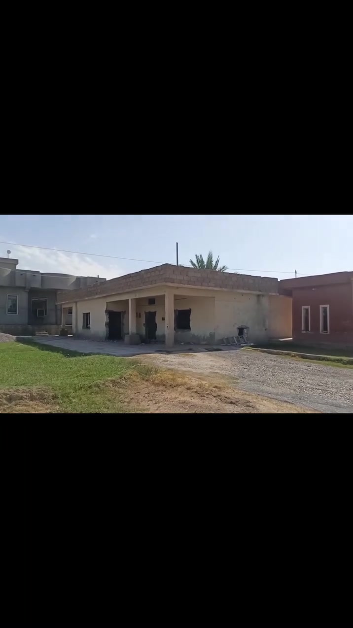 السلام عليكم
السلام عليكم مطلوب كادر تفليش بيوت
عندي هذا البيت اريد افلشو
مكاني الشرقاط قرية شكرا 
الي يحب يشتغل يتصل 

***********
