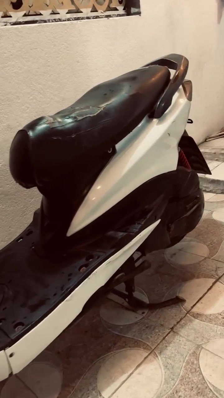 سكنس نثيه • ١٤٠ • ابيض