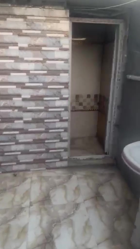 الكزيزه • بيت • ١٥٠م