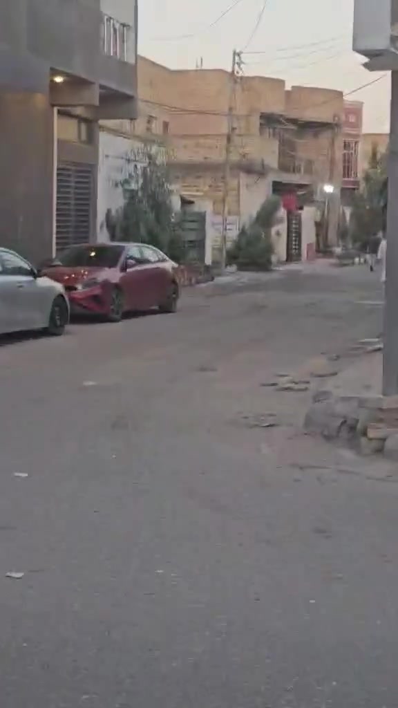 بيت 200متر عكاده 10*20. إسكان الصناعي قرب الجامع الكبير مجاور سنتر برتقاله قريب الشارع وكافه الخدمات. موضح بلفديو. موقع مميز.   سعر 200. للاستفسار الاتصال على الرقم ***********. @
