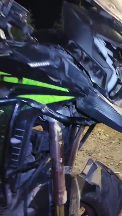 السلام عليكم دايون ادفنجر للبيع محرك 300 الدراجة ماشيه 16 الف موديل 25 تعرضت لحادث وابعها على وضعها ادفع سعر بما يرضي الله 
***********
