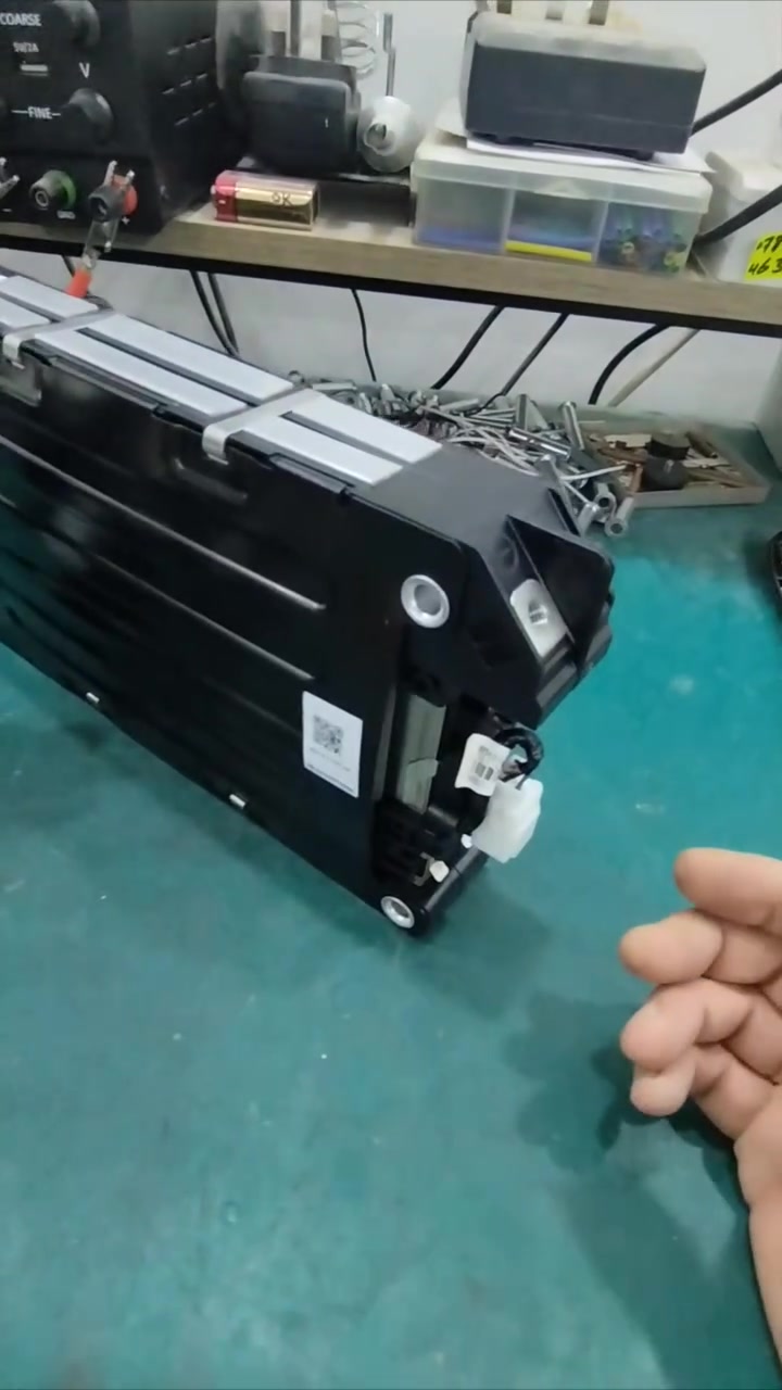 اخواني الطيبين ارجوا مشاهدة المقاطع التي تخص البطارية ١٢ فولت للسيارات الكورية
حله \ واتساب 
***********
