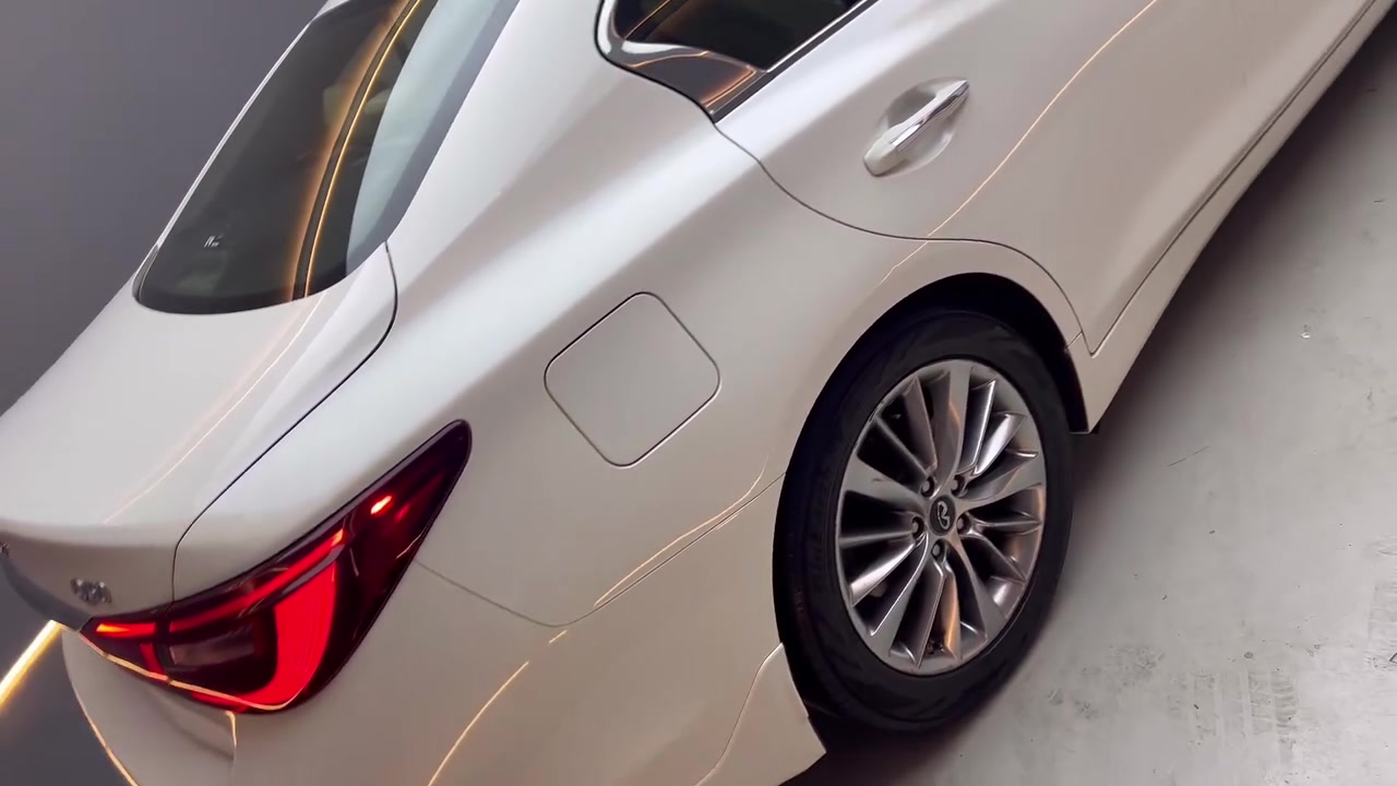 انفينيتي Q50 • ٣٫٠ توين تيربو • ٦٢ ألف ميل