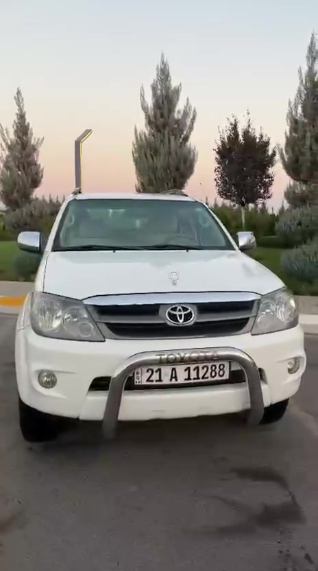 فورجنر ٢٠٠٨ • بدون صبغ • فور ويل ٧راكب