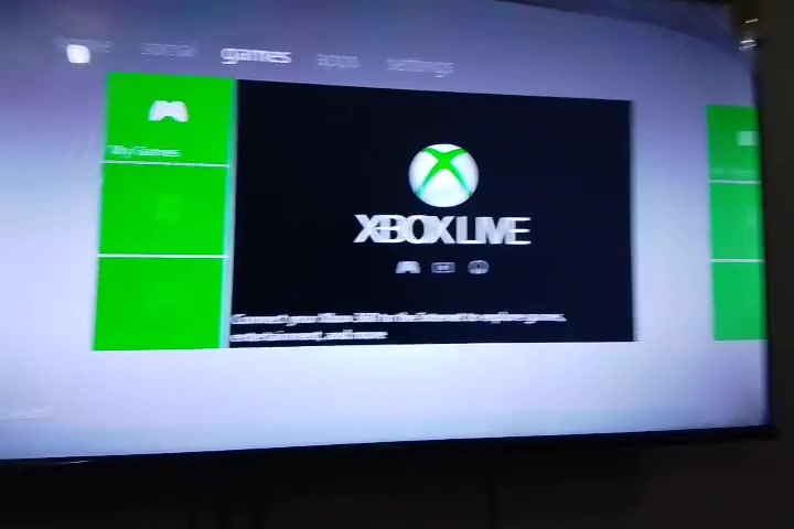 متوفر تنزيل محاكي ppsspp  في لجهاز اكس بوكس 360 
رقم الهاتف ***********

