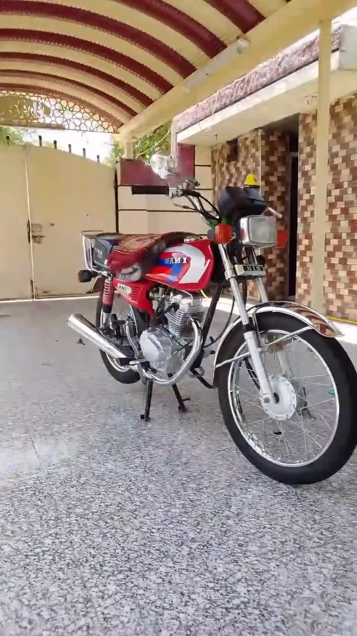 السلام عليكم دراجه للبيع نوع نائمه شبه الشلامجه اوراق 6سكنر مديل 25 كامله الدراجه السعر  650وبيهاامجال العنوان بابل حله طريق عوفي قرب معمل غاز العلويه لاهلي الرقم للتصال ‏‪***********‬‏💗💯🙅🏻
