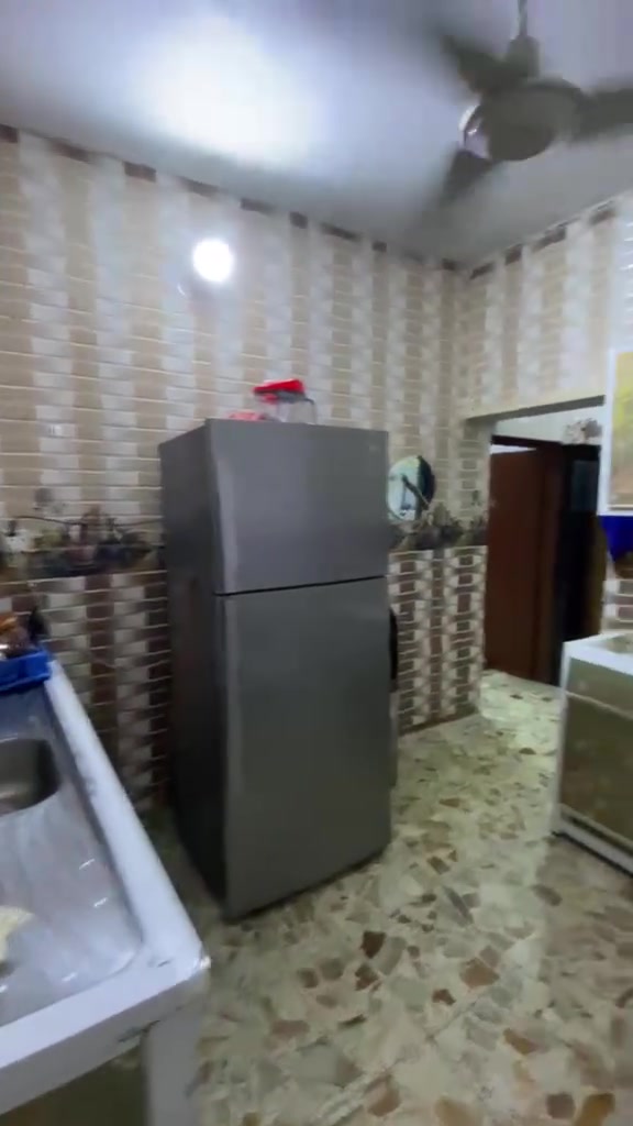 بيت للبيع
البلديات الضباط منطقه حي الامير نهايه مدرسه زين القوس منطقه مرتبه وخدمات كامله مجاري تبليط كهرباء

مساحه البيت 100متر مربع عقد زراعي مكاتبه 

يحتوي على استقبال غرفه صاله مطبخ 

نقص ستاره فقط 
يحتاج ترتيب بسيط 
منطقه حلوه وهادئه 

شارع عرضه 6امتار على كد صف سيارتين

 

سعر 90

للاستفسار 

‭***********
