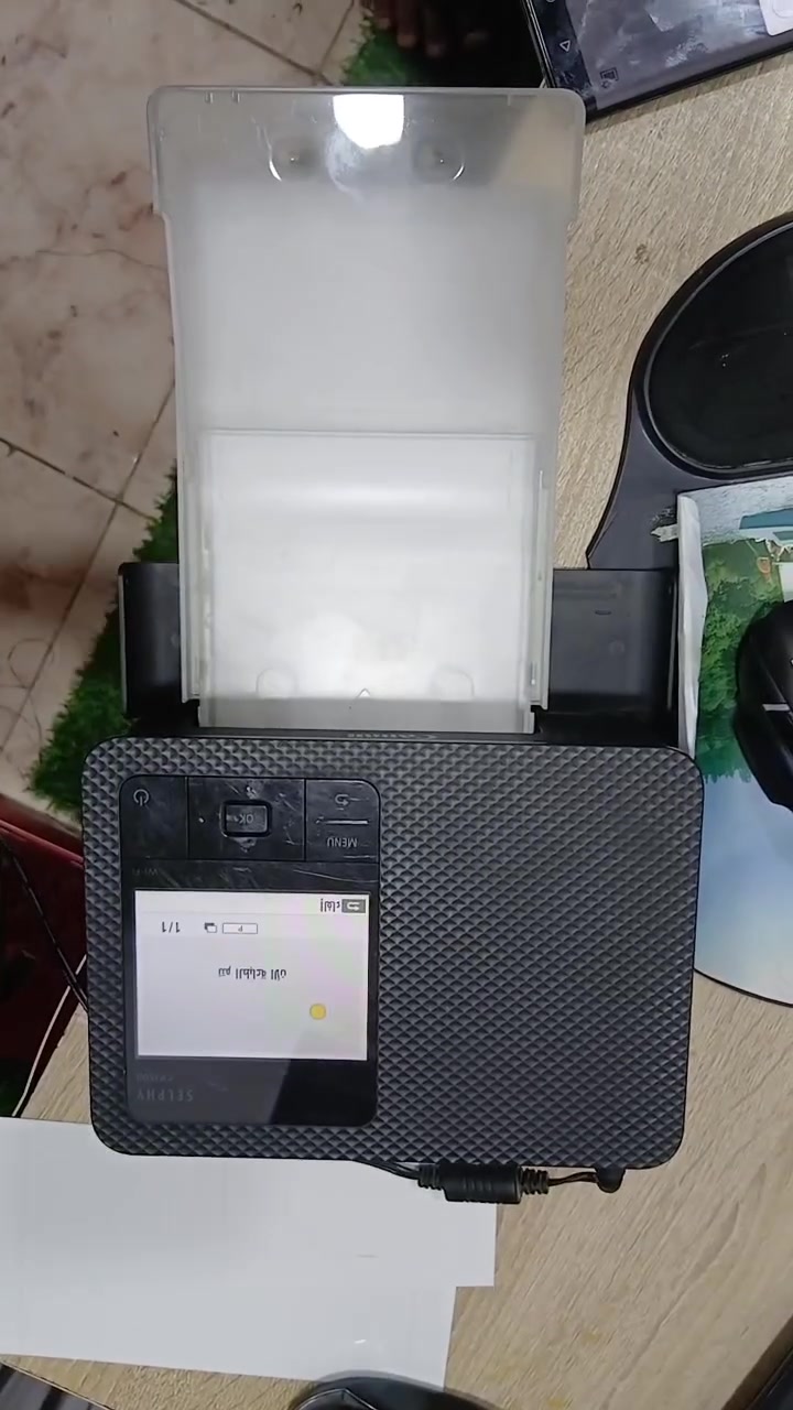 طابعة صور canon cp1500 نضيفة مستخدمة قليل تفيد لصور شخصية وصور معاملات وكامرات  بيها كاترج بي نص او اقل ورق مالتها يجي وكارتونتها واغراضها كاملة رايدها ب125 الف
شراي يراسلني عبر رقم *********** او يراسلني ماسنجر
