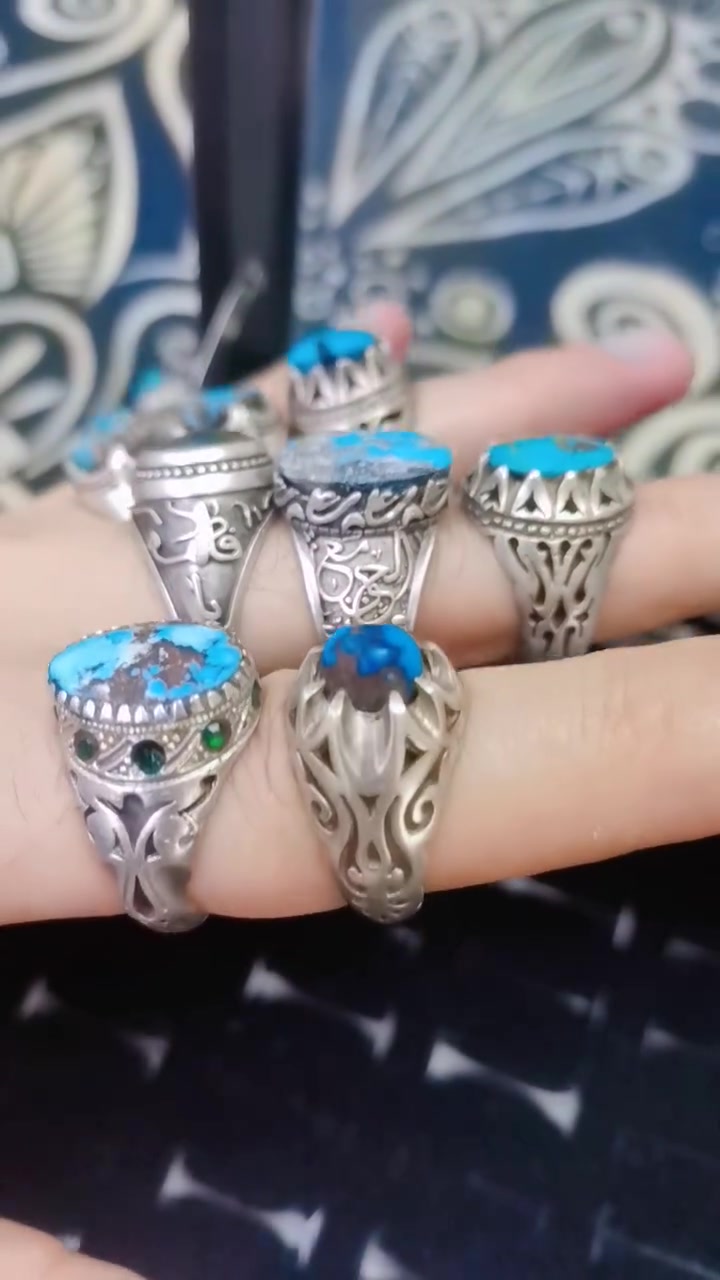السلام عليكم
خواتم نيشابوري فضه 925  عدد 9 
مخطوطات بعضهن 
 البيع جمله 
المفرد يختلف السعر حسب نوع الخاتم
سعر الجمله القطعه 35 الف 
للحجز *********** 
العنوان بغداد الزعفرانيه الكبيسي
