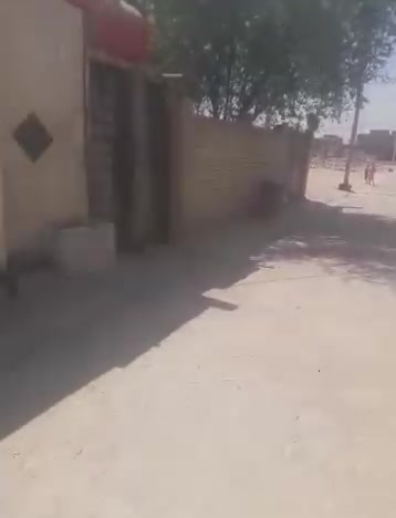 بيت للبيع بسبع قصور عل شارع العام قرب جامع لامام*********** علي بل فرع مال سيد فوزي ابو الجمله مي مجاري كهرباء نت كلشي متوفر السوك قريب المدارس قريبه البيت سند 25 اني مكلف بل نشر السعر 45 وبيه مجال شي بسيط
