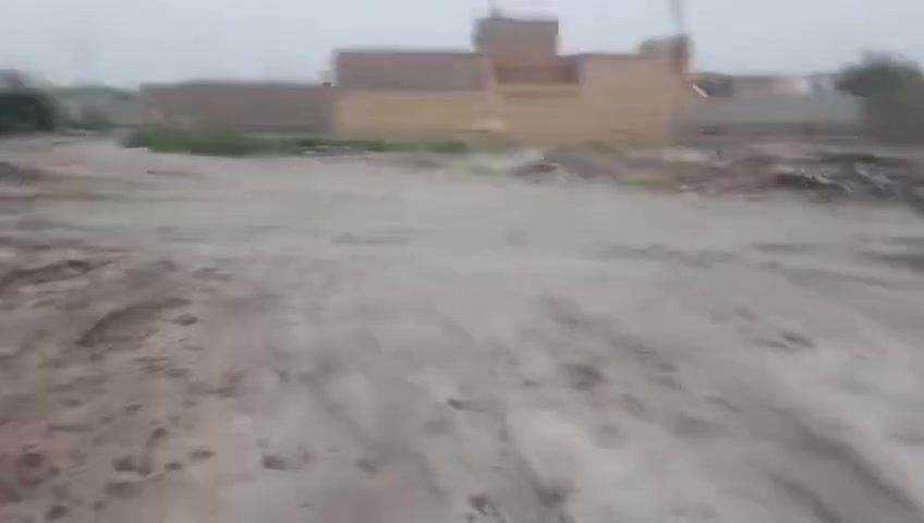 سلام عليكم موجود 3 قطع زراعي مساحه وحده 250 متر 3 قطع 750 متر  واصله كهرباء او ماي مجاوب  عنوان سجن اصلاح حي سبل الول صاحب ارض رقم ***********
