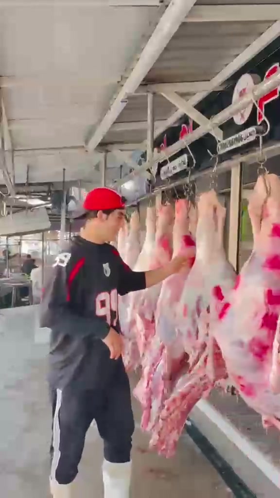 🥩 لحوم السجاد 🥩

لأن مناسبتك تستحق الأفضل، نوفر لكم أجود أنواع اللحوم لتجهيز كافة المناسبات بكل عناية واهتمام ❤️

🎉 لديك مناسبة؟ لا تتردد، اطلب الآن ودع تجهيز مناسبتك علينا!

📍 الموقع: محاويل، حي 17، مقابل كافتيريا فريد مباشرةً

📞 للطلب والاستفسار والحجز:
***********

🔥 اتصل الآن واحجز طلبك، وخلي لحوم السجاد تكمل فرحتكم!

