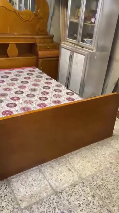 غرفة ام ال٥ • صاج داخل وخارج • بلكفل