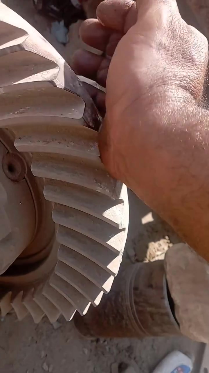 اكسل هينو • قطع غيار