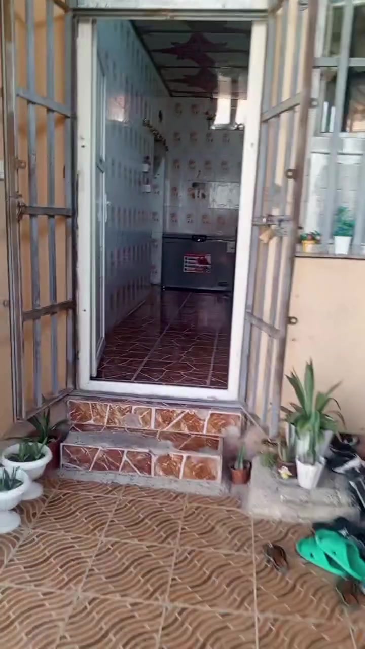 سلام عليكم بيت للبيع قرب منتزه دنيه المرح مساحه 145متر طابوا سعر60وبي مجال يرهم قسط رق صاحب البيت***********
