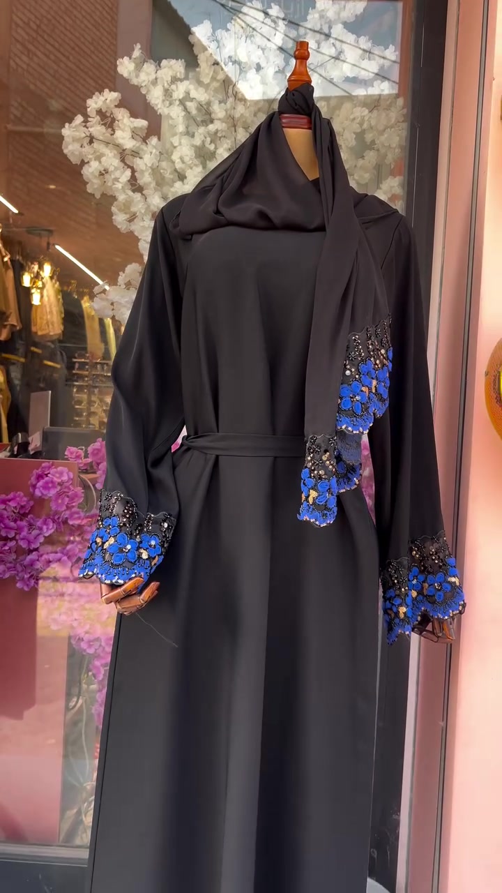 القياس:3XL,2XL,XL,L,M❤️
السعر:30.000😍🔥

✨ سُكرة للأزياء النسائية (لكِ سيدتي)
👗 أناقة + نعومة + ذوق خاص
🧣 جمالكِ يبدأ من سُكرة
📍 العراق بابل المسيب 
📞 ***********
