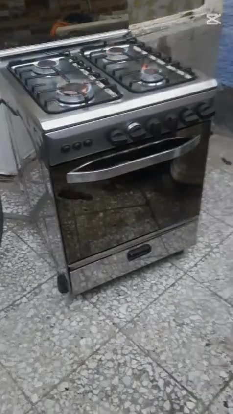 طباخ مستخدم قليل سعره ١٢٥ الف رقمي ***********
