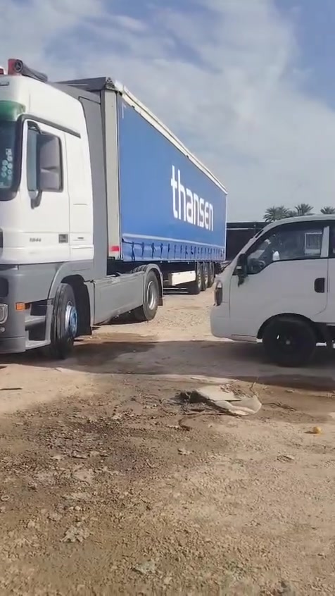 اكتروز للبيع ٢٠٠٧ كير كهرب عربانه كرونه موديل ٢٠١٤ موصفاته ثلاجه تبريد رتايدر حجم ٤٤ ... الاتصال ع الرقم ***********.....***********
