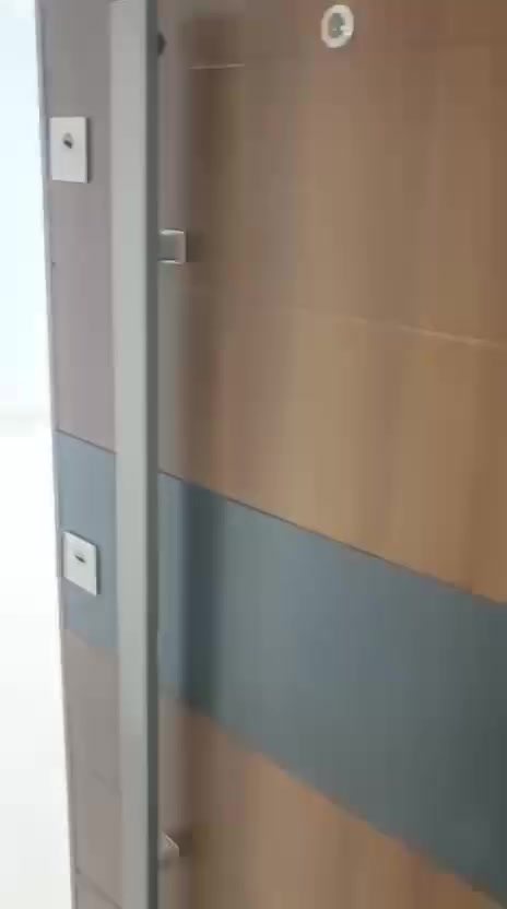 🏡 شقة للبيع – مجمع العبسلي
📐 المساحة: 137 م²
🏢 البناية: B2
🔢 الطابق: 15
🌊 إطلالة نهر
🔑 جاهزة للتسليم
💰 سعر المتر: 2,350,000 دينار
للستفسار واتساب ***********
