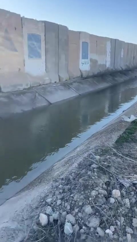 ارض زراعية في النباعي للبيع 
تبعد عن الدير او مستودعات
 المشاهدة ٣كيلو وعن ابو جليعيده طريق تاجي لعام 10كيلو
لارض مزروعه موسم واحد مساحه لارض ١٢٠ دونم ويمتد مع لارض نهر مي حلو لارض جاهزة من كهرباء ومن ابار مي سقي 
سعر الدونم 1500 مليون ونص للدونم
لاستفسار اتصال 
***********
وتساب
