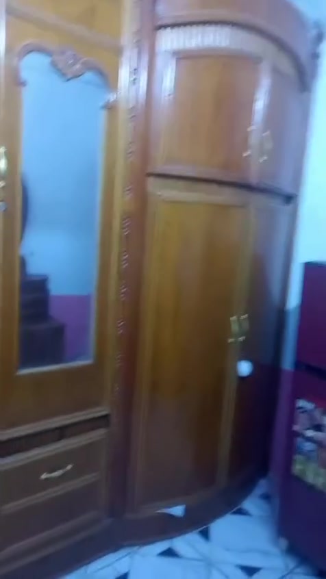 السلام عليكم غرفه للبيع صاج
مستعمله اخت الجديده الاتصال ***********
