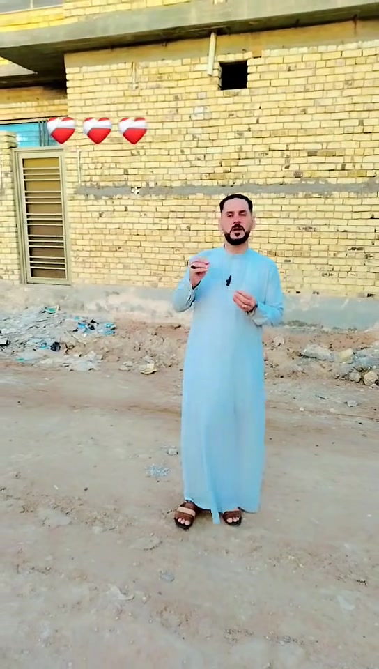 سلام عليكم ورحمة الله وبركاته
ياالله ياالله ياالله يارزاق
بيت للبيع المساحه ٢٠٠ متر موقع ممتاز
الاستفسار أكثر *********** ومن الله التوفيق للجميع يارب العالمين @إشارة
