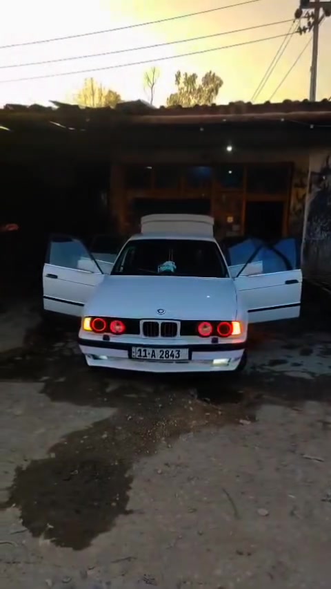 السلام عليكم
BMW525i 🤍
مسكر 1991 للبيع 
رقمه بغداد نكليزي  
مكينه وكير بجيس جدد☑️
تبريد ثلج ❄
حداديه جديدة
عليه ادامه كامله فيت بم ونوزلات وبلكات وفلاتر 
لايتات عيون شيطان 
زنون اصليه لد عدسه شرط نهار 
اشاير لد ✴️
شاشة ومنضومه سماعات دمام 🔊
سنتر لوك دبل ريموت 
فتحه سقف عاطلة
تفاصيل اكثر خاص او واتساب

عنواني النجف المشخاب
*********** 

سعر 46وبيه مجال
