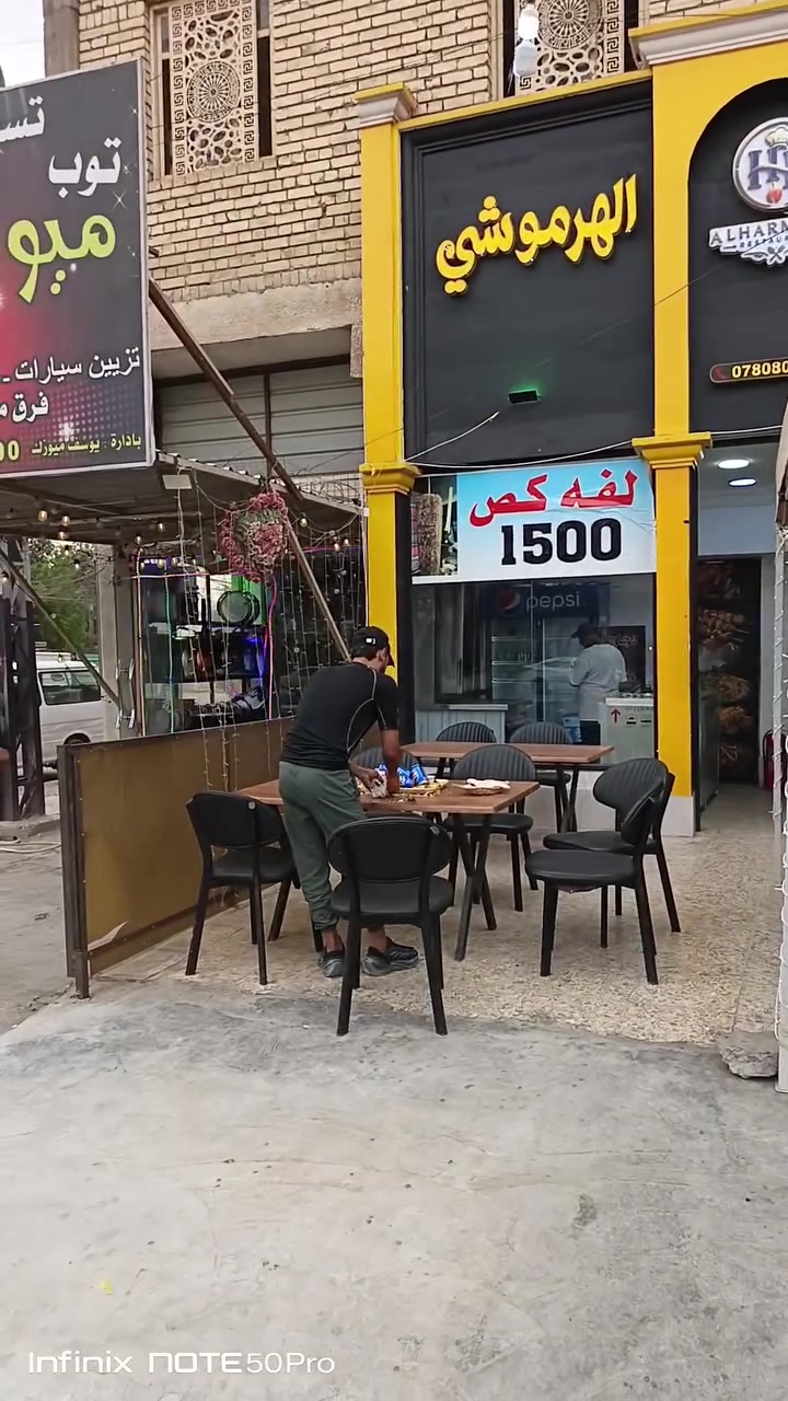 مطعم للبيع • مجهز بالكامل • مقابل مجمع السفير