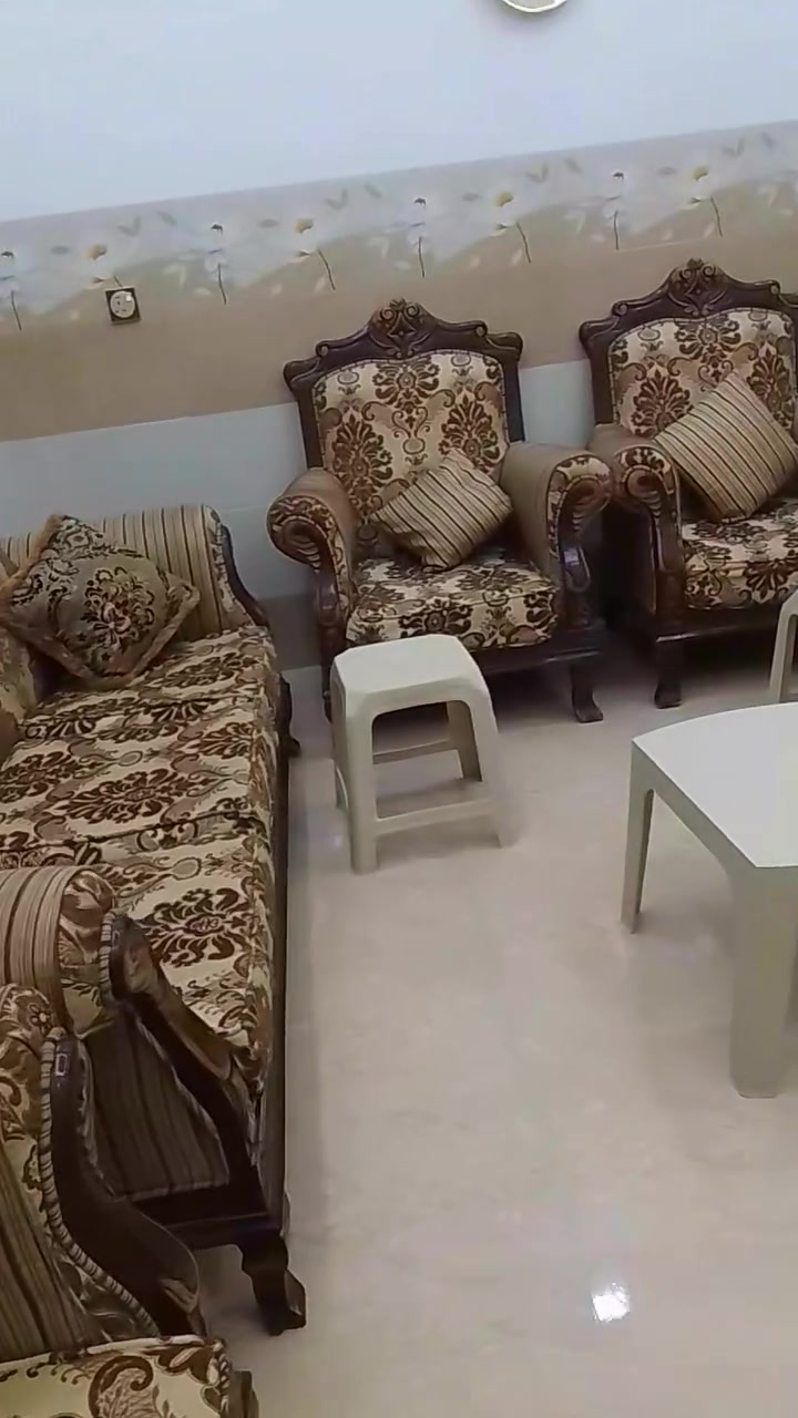 طقم تركي • خشب زان • نضيف جدا